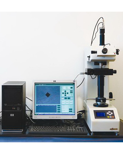 เครื่องทดสอบความแข็งแบบ Vicker Hardness